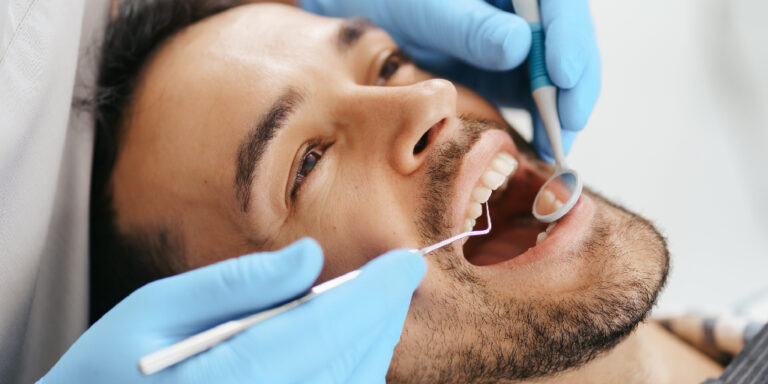 Desgaste dos dentes: conheça as principais causas e como se prevenir.